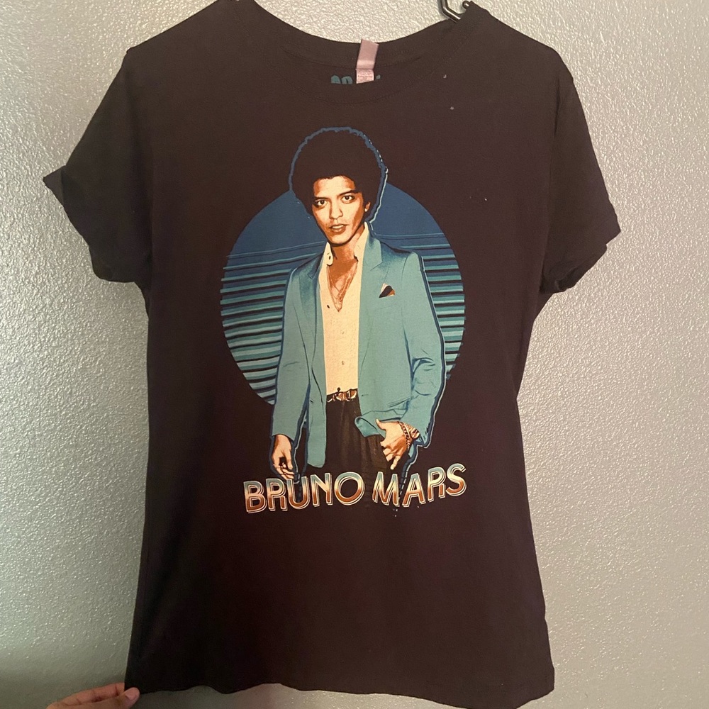 Bruno Mars 2013 Moonshine Jungle Concert Tour Shirt